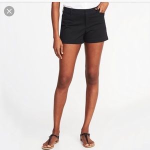 Old Navy black Pixie chino shorts
